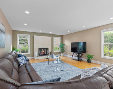 312 Camargo Court - Photo Thumbnail 13