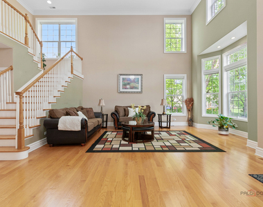 312 Camargo Court - Photo Thumbnail 7