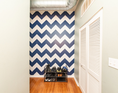 950 W Leland Avenue - Photo Thumbnail 11