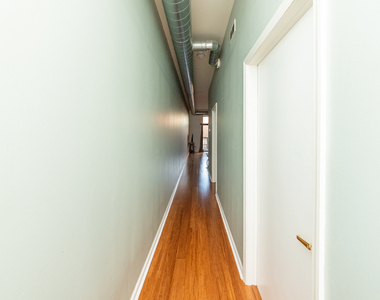 950 W Leland Avenue - Photo Thumbnail 9