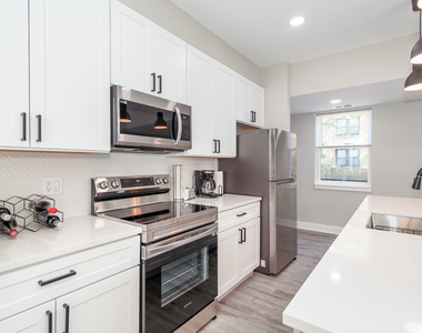 7205 S Ridgeland Avenue - Photo Thumbnail 6