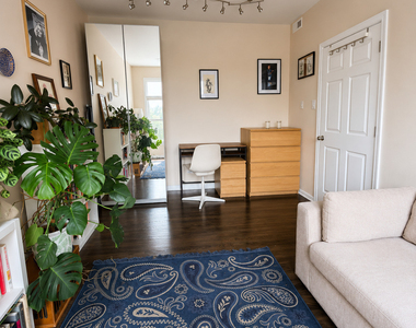 1626 W Farwell Avenue - Photo Thumbnail 2