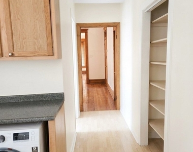 2423 N Washtenaw Avenue - Photo Thumbnail 10