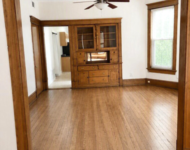 2423 N Washtenaw Avenue - Photo Thumbnail 1