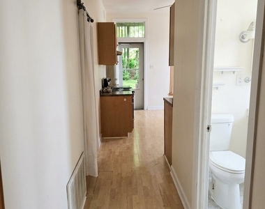 2423 N Washtenaw Avenue - Photo Thumbnail 9