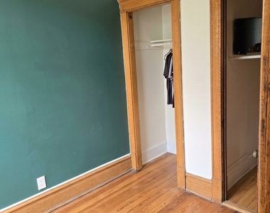 2423 N Washtenaw Avenue - Photo Thumbnail 8