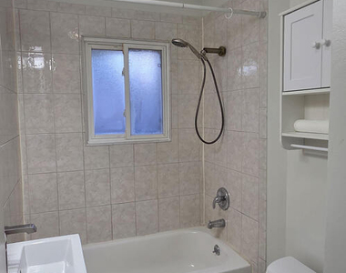 257 Franklin Boulevard - Photo Thumbnail 17