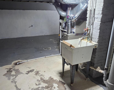 257 Franklin Boulevard - Photo Thumbnail 24