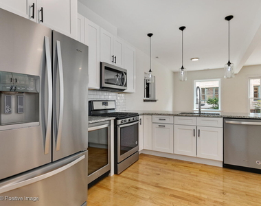 1618 W Chicago Avenue - Photo Thumbnail 7