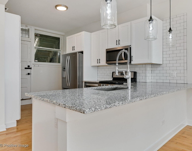 1618 W Chicago Avenue - Photo Thumbnail 5