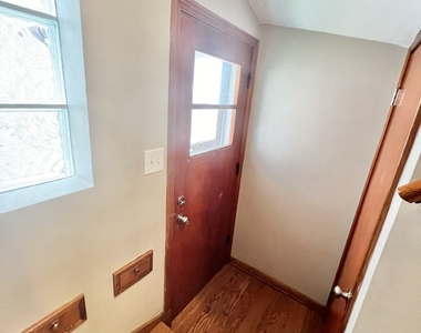 5536 N Major Avenue - Photo Thumbnail 14