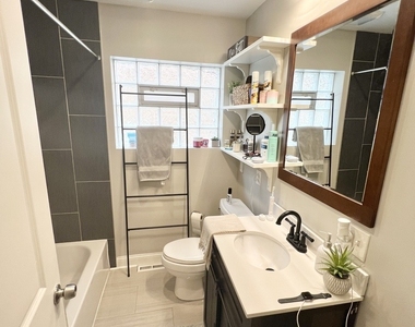 5536 N Major Avenue - Photo Thumbnail 10