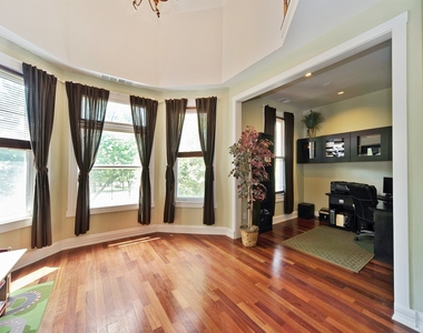 2650 W Logan Boulevard - Photo Thumbnail 4