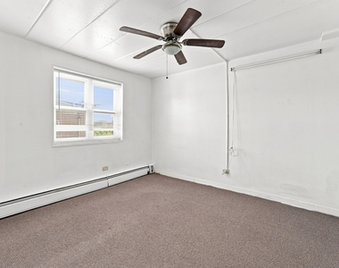 2025 W Granville Avenue - Photo Thumbnail 9