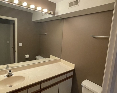309 Elgin Avenue - Photo Thumbnail 7