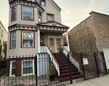2850 N Avers Avenue - Photo Thumbnail 1