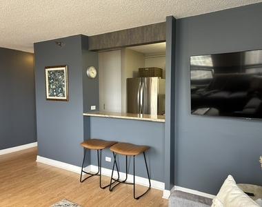 440 N Wabash Avenue - Photo Thumbnail 3