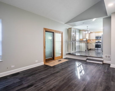 1575 Stockton Lane - Photo Thumbnail 10