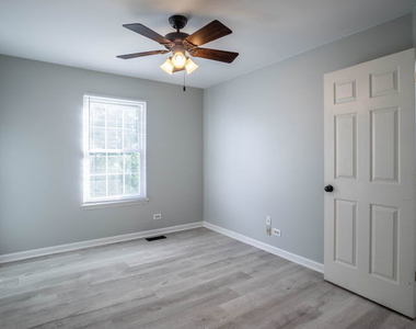 1575 Stockton Lane - Photo Thumbnail 18