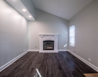 1575 Stockton Lane - Photo Thumbnail 9