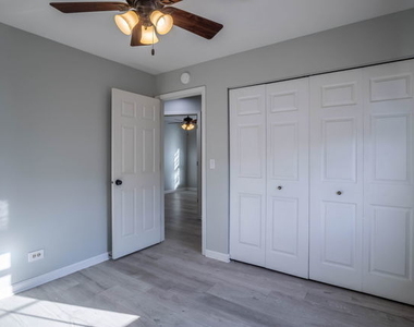 1575 Stockton Lane - Photo Thumbnail 23