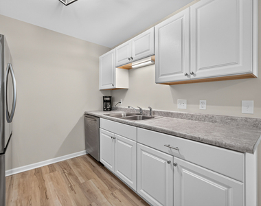 665 Thorntree Court - Photo Thumbnail 9