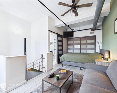 2221 N Lister Avenue - Photo Thumbnail 11