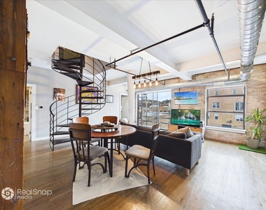 2221 N Lister Avenue - Photo Thumbnail 1