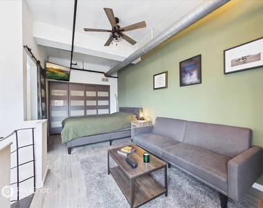2221 N Lister Avenue - Photo Thumbnail 12