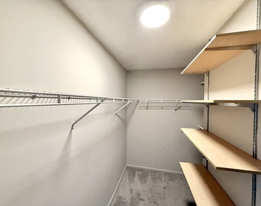 601 Hanover Court - Photo Thumbnail 10