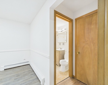 11219 S King Drive - Photo Thumbnail 6