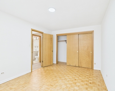 11219 S King Drive - Photo Thumbnail 10
