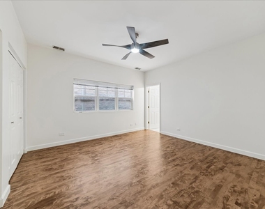 1046 W Fulton Market - Photo Thumbnail 7