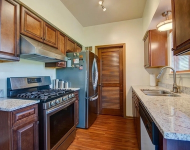 14005 Danbury Drive - Photo Thumbnail 8