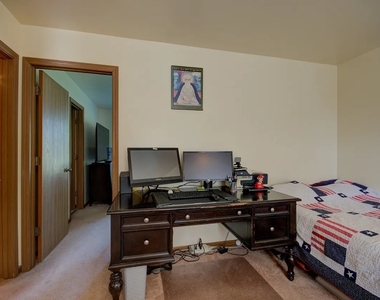 14005 Danbury Drive - Photo Thumbnail 13