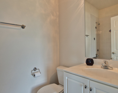 8 Turnbury Court - Photo Thumbnail 38