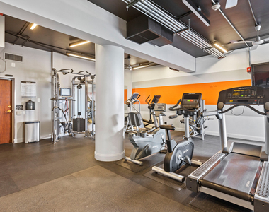 4170 N Marine Drive - Photo Thumbnail 14