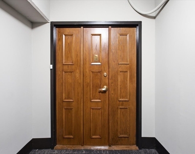 4170 N Marine Drive - Photo Thumbnail 2