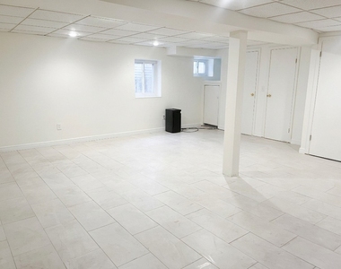 196 Westminster Way - Photo Thumbnail 9