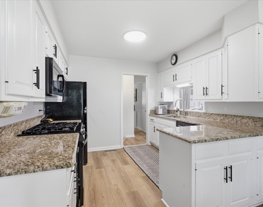 116 Sturtz Street - Photo Thumbnail 11