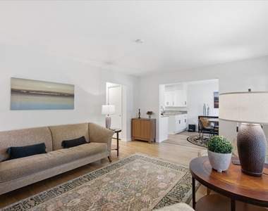 116 Sturtz Street - Photo Thumbnail 8