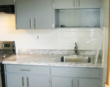 942 North Avenue - Photo Thumbnail 3
