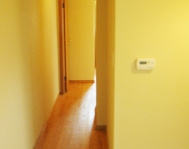942 North Avenue - Photo Thumbnail 4