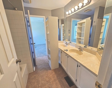 1605 W Portsmith Lane - Photo Thumbnail 10