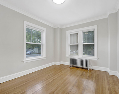 4742 W Roscoe Street - Photo Thumbnail 9