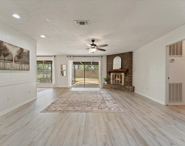 3607 Camelot Street - Photo Thumbnail 8