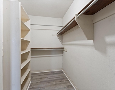 3607 Camelot Street - Photo Thumbnail 30