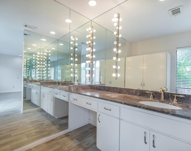 921 Victoria Drive - Photo Thumbnail 24