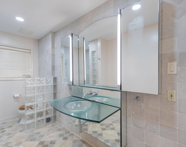 921 Victoria Drive - Photo Thumbnail 35