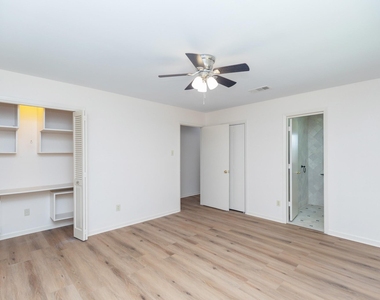921 Victoria Drive - Photo Thumbnail 33